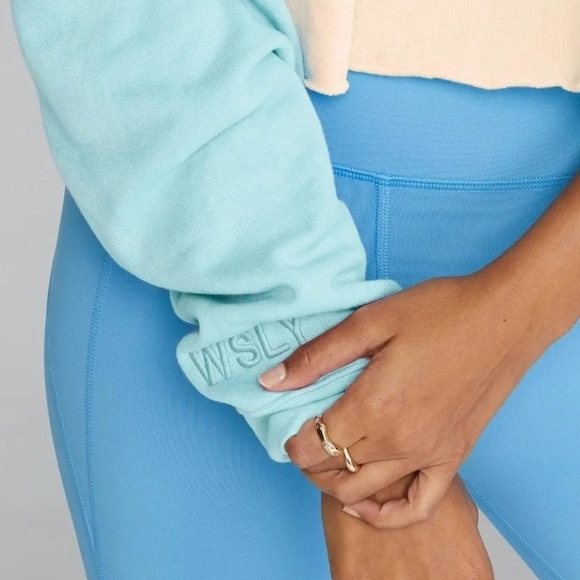 Ecosoft Cropped Crewneck Sweatshirt size Small - Picture 2 of 4